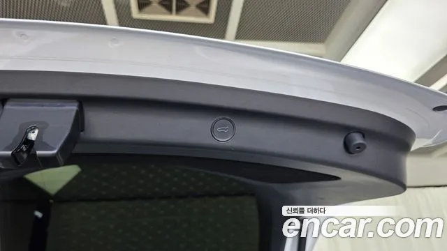Tesla Model Y — Фото автомобиля 28