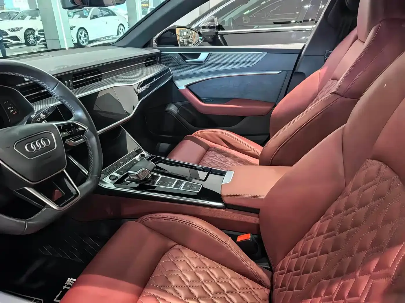 Audi Audi A7L 2023 45 TFSI quattro S-line Black Warrior Edition — Фото автомобиля 4