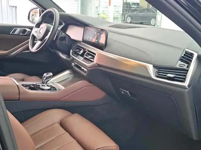 BMW X6 — Фото автомобиля 13
