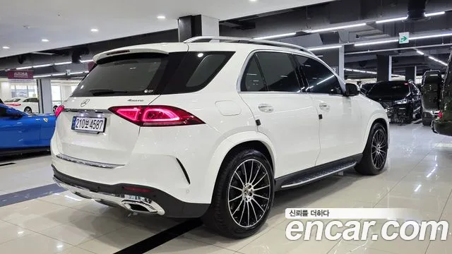 Mercedes-Benz GLE-Class — Фото автомобиля 5