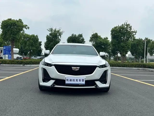 Cadillac CT5 — Фото автомобиля 2