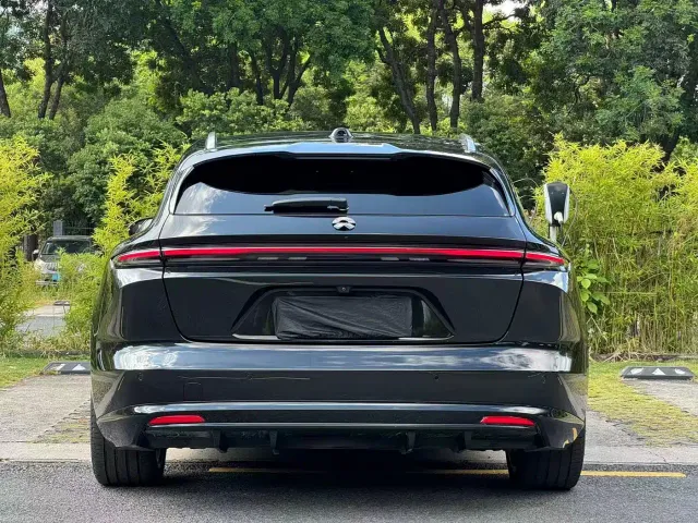 Nio ET5 Touring — Фото автомобиля 4