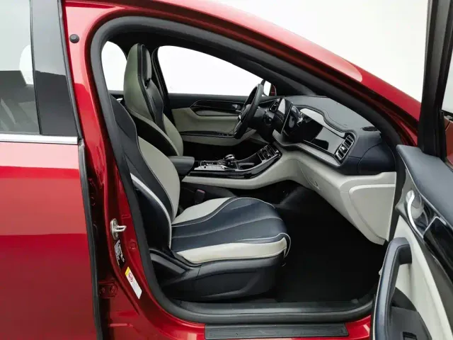 BYD Qin PLUS — Фото автомобиля 23