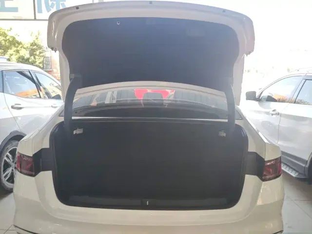 BYD Qin PLUS — Фото автомобиля 18