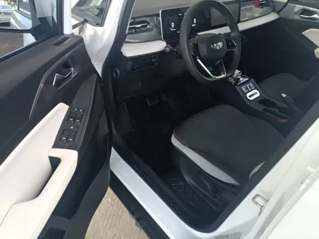 Geely Geometry E Firefly — Фото автомобиля 15