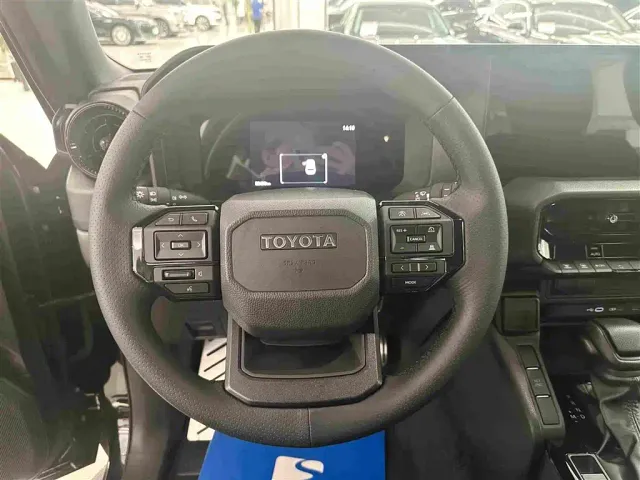 Toyota Prado — Фото автомобиля 8