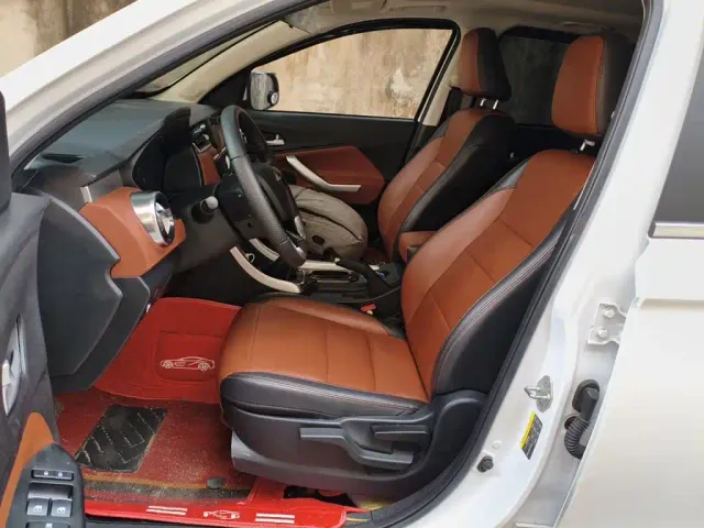 BAIC Ruixiang X3 — Фото автомобиля 16