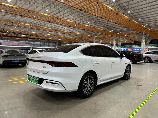 BYD Qin PLUS — Фото автомобиля 12