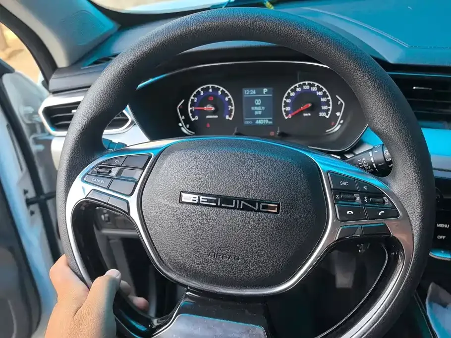 BAIC Beijing X3 2021 1.5T CVT Glory — Фото автомобиля 15