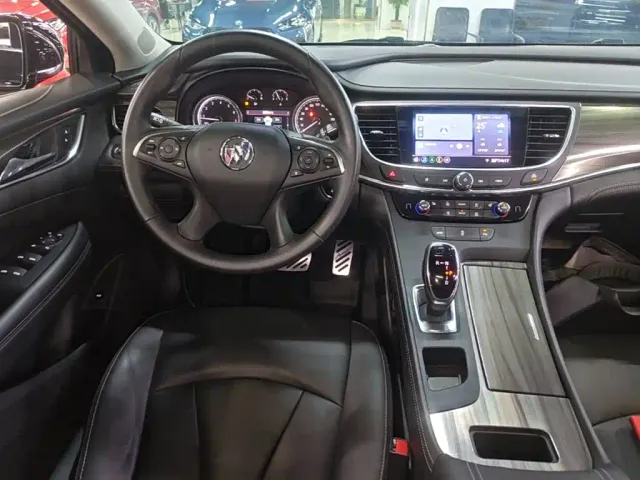 Buick LaCrosse — Фото автомобиля 12