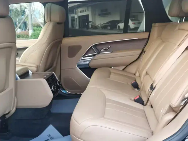 Land Rover Range Rover — Фото автомобиля 10