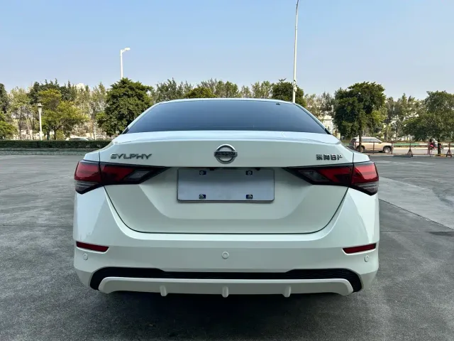 Nissan Sylphy — Фото автомобиля 5