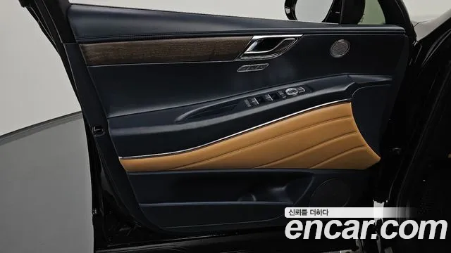 Genesis GV80 — Фото автомобиля 13