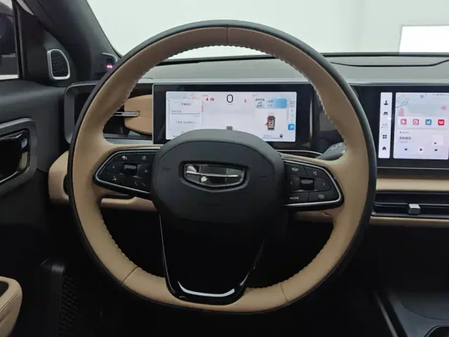 Geely ICON — Фото автомобиля 15