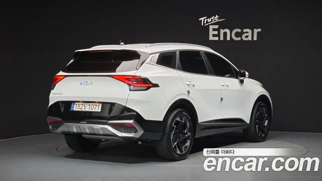 Kia Sportage Sportage 5-е поколение Бензин 1.6 турбо 2WD — Фото автомобиля 2