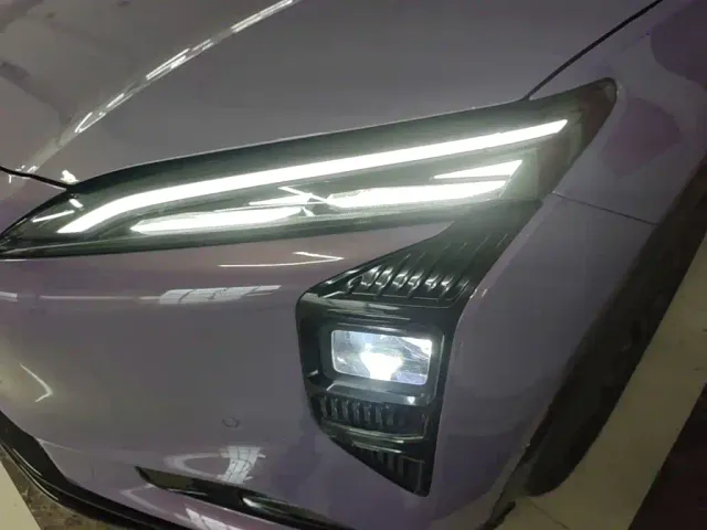 Hongqi Tian Gong 08 — Фото автомобиля 23
