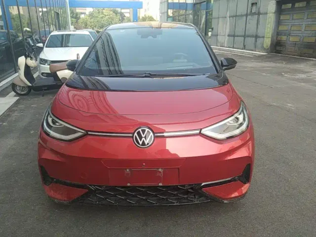 Volkswagen ID.3 — Фото автомобиля 2