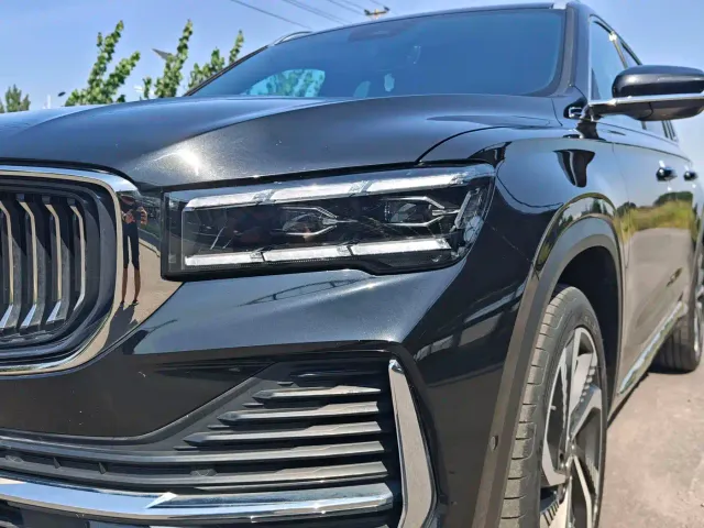 Geely Xingyue L — Фото автомобиля 12