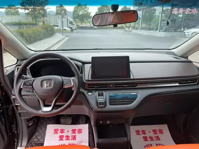 Honda Odyssey — Фото автомобиля 8