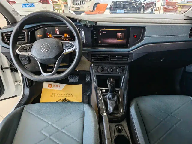 Volkswagen Lavida — Фото автомобиля 11