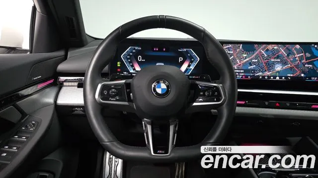 BMW 5 Series G60 — Фото автомобиля 18