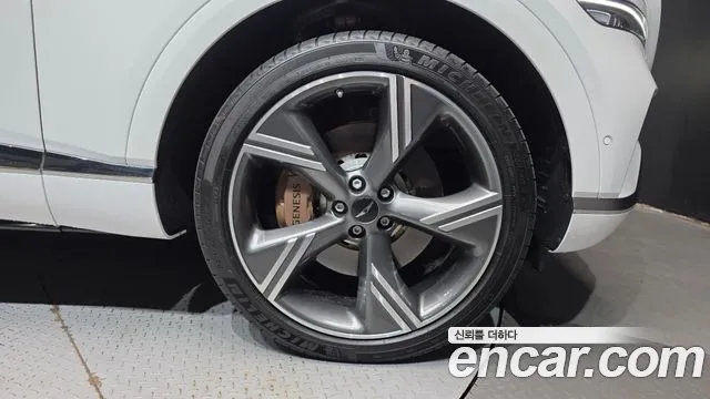 Genesis GV80 — Фото автомобиля 21