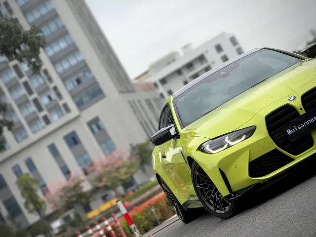 BMW M4 — Фото автомобиля 4