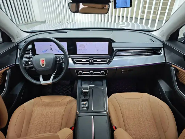 Hongqi HS5 — Фото автомобиля 7