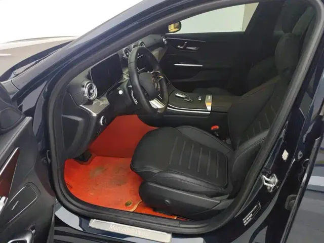 Mercedes-Benz C-Class — Фото автомобиля 9