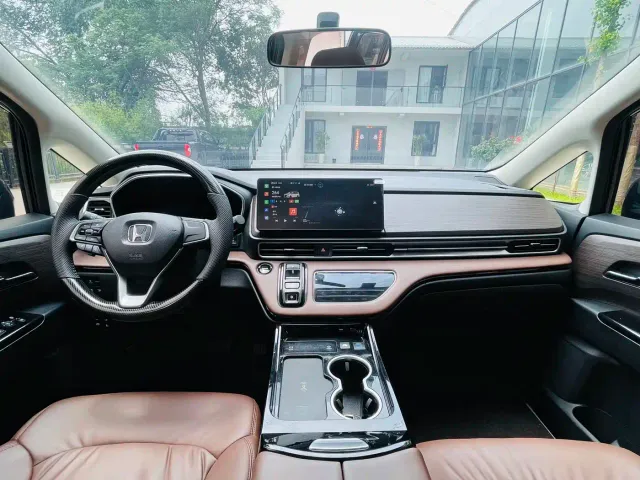 Honda Odyssey — Фото автомобиля 19