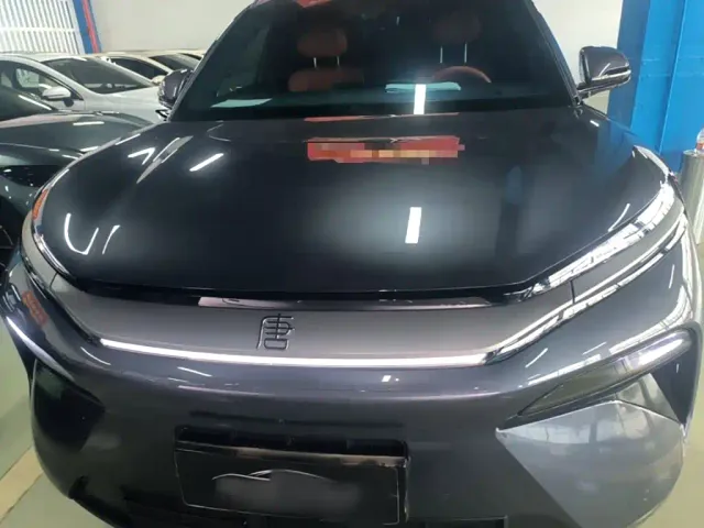 BYD Tang L — Фото автомобиля 2