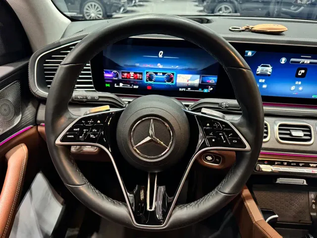 Mercedes-Benz GLE-Class — Фото автомобиля 11