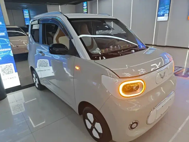 Wuling Hongguang Mini EV — Фото автомобиля 3