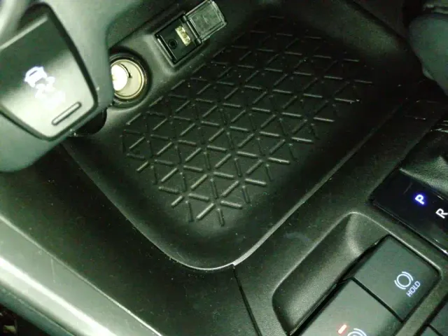 Toyota Wildlander — Фото автомобиля 9
