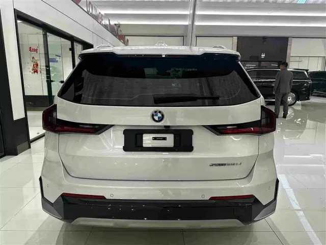 BMW X1 — Фото автомобиля 21