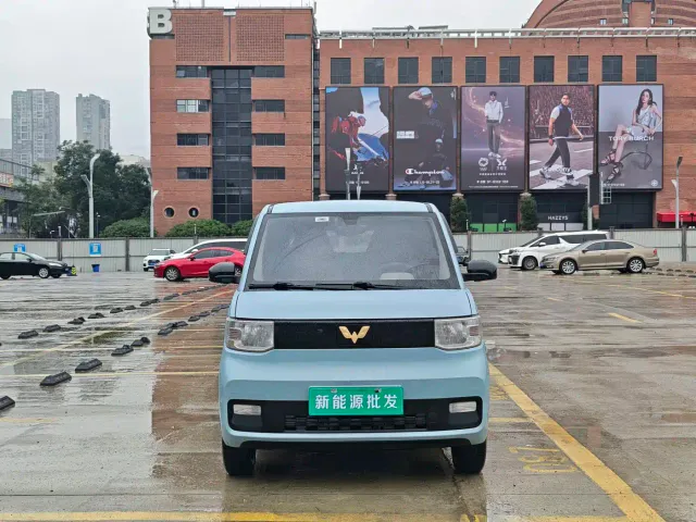 Wuling Hongguang Mini EV — Фото автомобиля 2