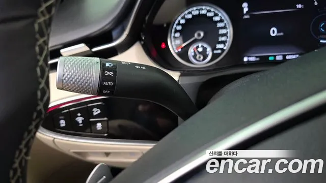 Genesis GV70 — Фото автомобиля 29