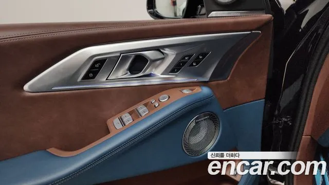 BMW XM — Фото автомобиля 19