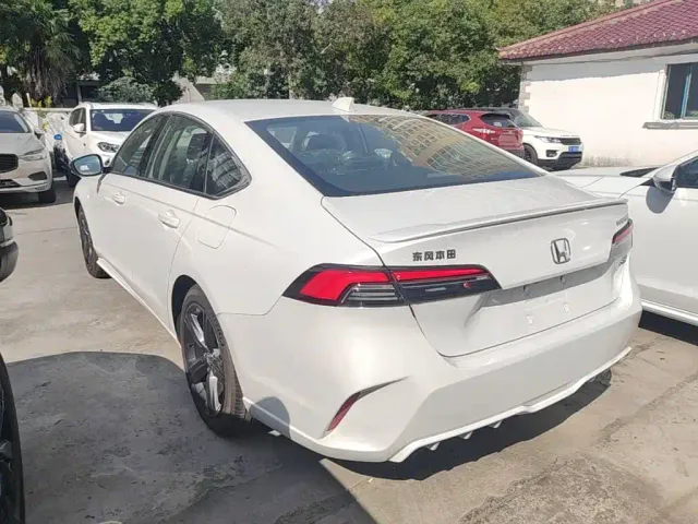 Honda Inspire — Фото автомобиля 4