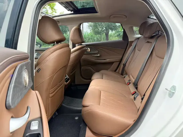 Chery Arrizo 8 — Фото автомобиля 5