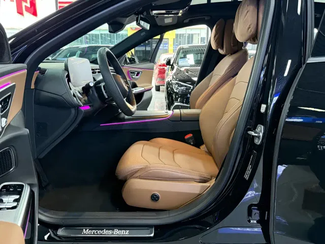 Mercedes-Benz E-Class — Фото автомобиля 8