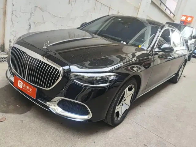 Фотография автомобиля — Mercedes-Benz Maybach S-Class