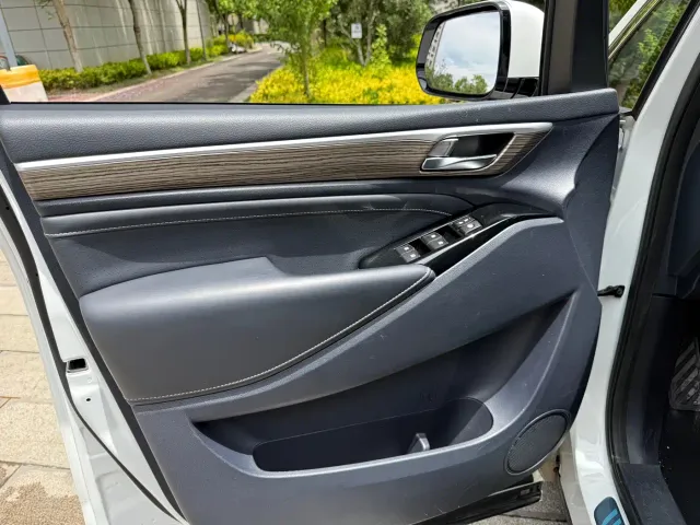 GAC Trumpchi M8 — Фото автомобиля 18