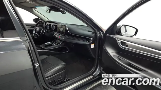 Hyundai Grandeur Grandeur (New) Hybrid — Фото автомобиля 16
