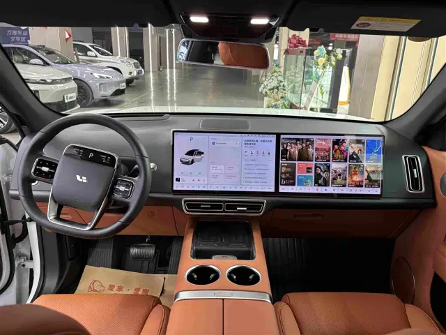 Li Auto L7 — Фото автомобиля 6