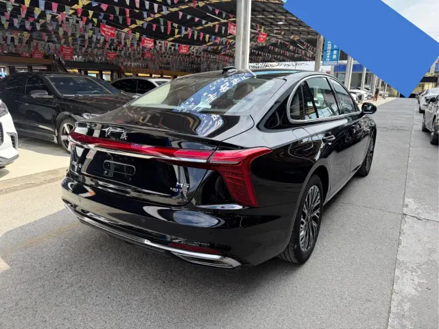Hongqi H5 — Фото автомобиля 7