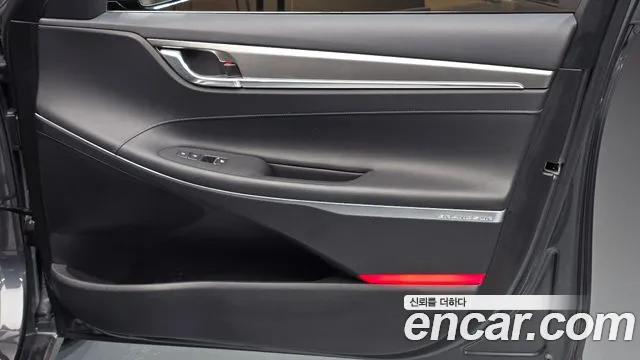 Hyundai Grandeur New — Фото автомобиля 14