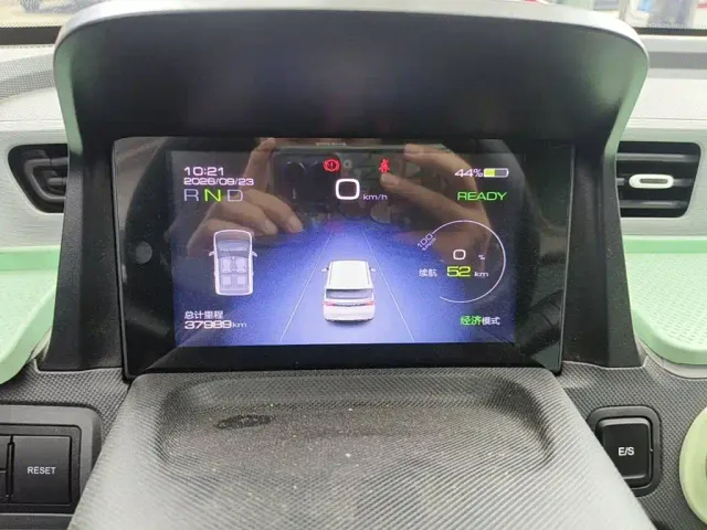Wuling Hongguang Mini EV — Фото автомобиля 4
