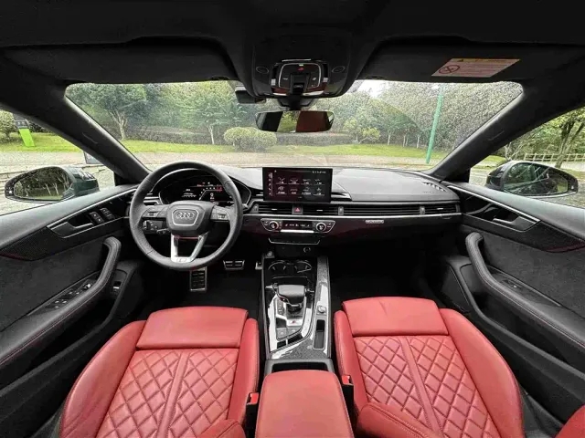 Audi S5 — Фото автомобиля 6