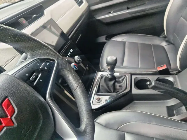 Wuling Motors Wuling Journey 2021 1.5T Manual Luxury Edition — Фото автомобиля 22